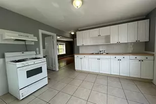 121 Boston, Salem, MA 01970 - Photo 2