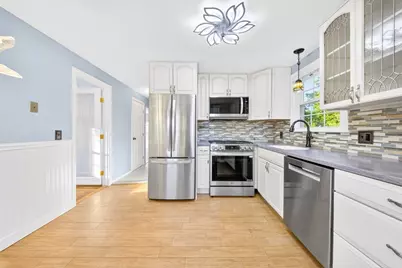 3 Catherine Ave, Billerica, MA 01821 - Photo 12