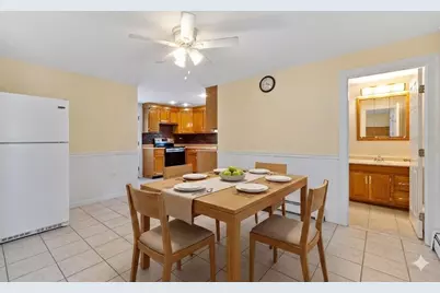 156 Gershom Ave, Lowell, MA 01854 - Photo 4