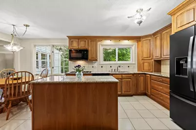 92 Morningside Dr, Longmeadow, MA 01106 - Photo 8