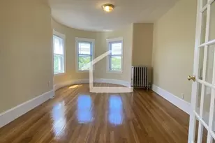 303 Tappan St, Brookline, MA 02445 - Photo 6