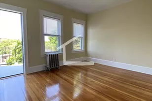 303 Tappan St, Brookline, MA 02445 - Photo 10