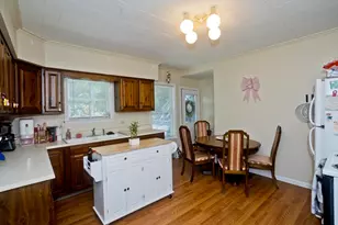 109 College St, South Hadley, MA 01075 - Photo 8