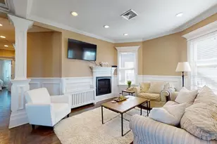 539 E 7th St, Boston, MA 02127 - Photo 6