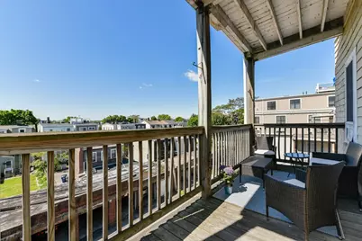 539 E 7th St #3, Boston, MA 02127 - Photo 16