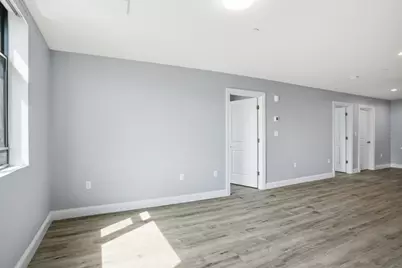 632 Centre St #301, Boston, MA 02139 - Photo 4