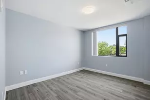 632 Centre St, Boston, MA 02139 - Photo 8