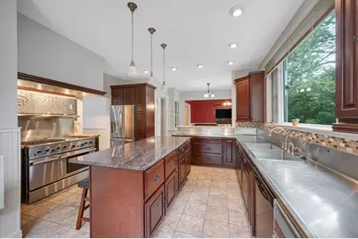 305 Andover Street, Lowell, MA 01852 - Photo 18