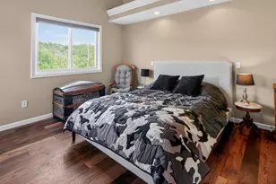 5 Governors Way, Milford, MA 01757 - Photo 32