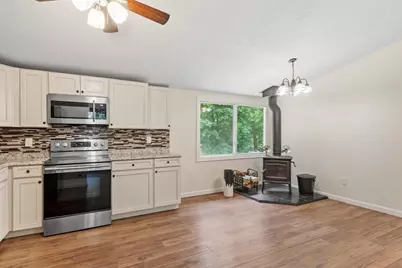 192 Reservoir St, Holden, MA 01520 - Photo 12