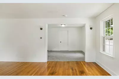 320 Tremont Street, Springfield, MA 01104 - Photo 6