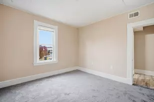 201 Main St, Springfield, MA 01151 - Photo 12
