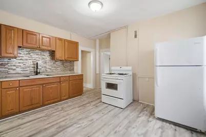 201 Main St, Springfield, MA 01151 - Photo 6