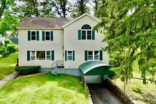 81 Causeway Terrace, Leominster, MA 01453 - Photo 4