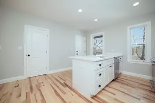 10 Duffley Ct, Brookline, MA 02467 - Photo 16