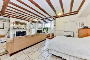 17 Bay State Rd, Boston, MA 02215 - Photo 2