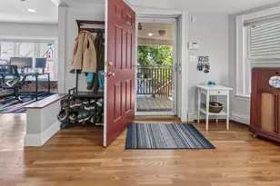 17 B Bonair St, Somerville, MA 02145 - Photo 8