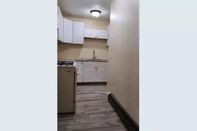 210 Hope St #1S, Fall River, MA 02721 - Photo 4