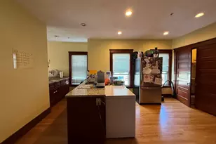32 Woodbine St, Worcester, MA 01603 - Photo 8