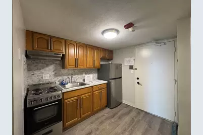 585 Revere Beach Pkwy #403, Revere, MA 02151 - Photo 8