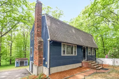 9 Colonial Rd, Sutton, MA 01590 - Photo 1