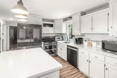 9 Colonial Rd, Sutton, MA 01590 - Photo 8