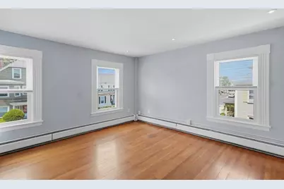 52 Pleasant Street, Woburn, MA 01801 - Photo 10