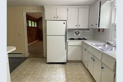 51 Jeffrey Ln, Amherst, MA 01002 - Photo 10