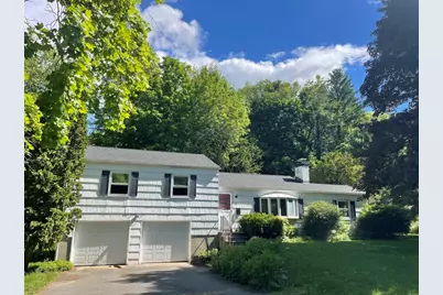 51 Jeffrey Ln, Amherst, MA 01002 - Photo 2