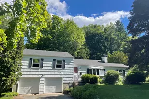 51 Jeffrey Ln, Amherst, MA 01002 - Photo 2