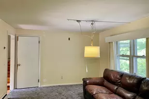 51 Jeffrey Ln, Amherst, MA 01002 - Photo 22