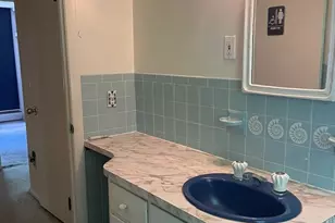 51 Jeffrey Ln, Amherst, MA 01002 - Photo 28