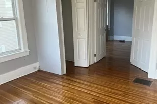 42 Hall St, Springfield, MA 01108 - Photo 6