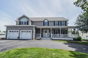 261 Oak St, Methuen, MA 01844 - Photo 1