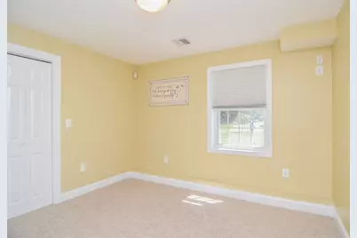 261 Oak St, Methuen, MA 01844 - Photo 16
