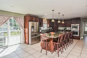 261 Oak St, Methuen, MA 01844 - Photo 6