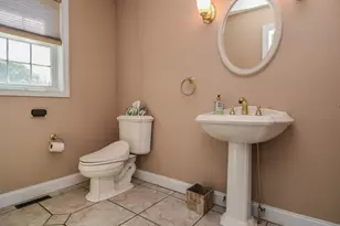 261 Oak St, Methuen, MA 01844 - Photo 10
