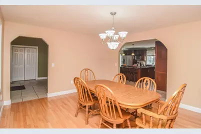 261 Oak St, Methuen, MA 01844 - Photo 16