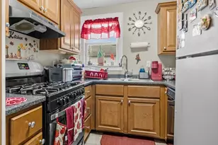 52 Lapham St, Fall River, MA 02721 - Photo 8