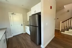 11 Alder St, Waltham, MA 02452 - Photo 2
