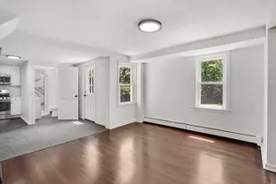 46 Chestnut St Pl, East Longmeadow, MA 01028 - Photo 12