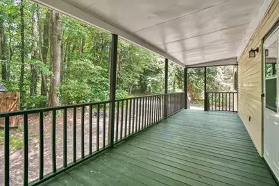 46 Chestnut St Pl, East Longmeadow, MA 01028 - Photo 8