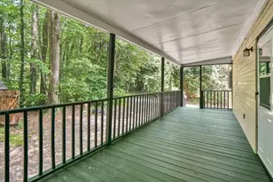 46 Chestnut St Pl, East Longmeadow, MA 01028 - Photo 8