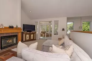 14 Rosewood Dr, Haverhill, MA 01832 - Photo 8