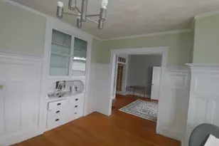 1887 Beacon St, Brookline, MA 02445 - Photo 4