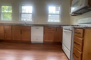 39 Brook St, Webster, MA 01570 - Photo 6