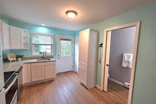 13 Dexter St, North Attleboro, MA 02760 - Photo 4