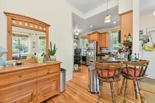156 Sycamore St, Somerville, MA 02145 - Photo 8