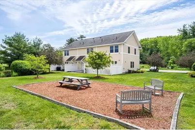 6 Bates Street #A, Devens, MA 01434 - Photo 4