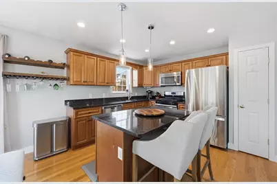 11 Macarthur Blvd #B, Danvers, MA 01923 - Photo 8